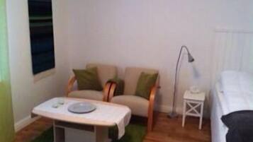 7 Schlafzimmer