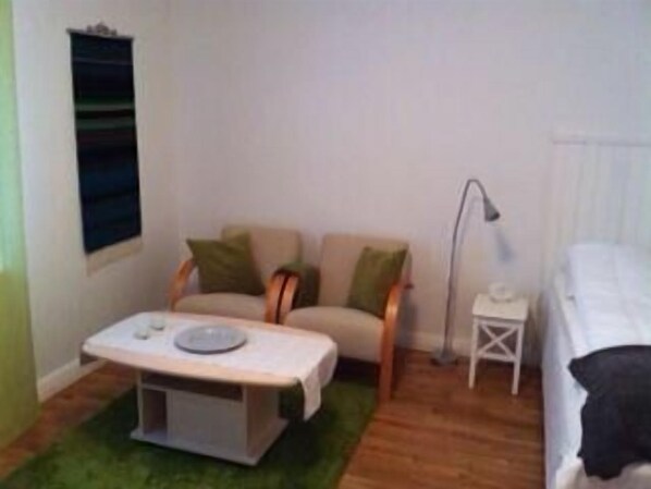 7 Schlafzimmer