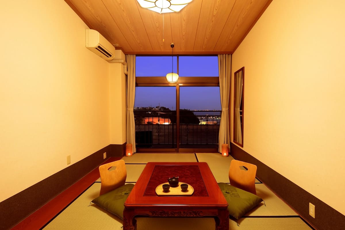 Economy kamer, niet-roken (Japanese Style, with Bath, No View) | 1 slaapkamer, gratis wifi