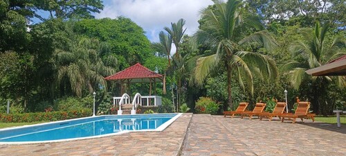 Casa Paraiso, Tropical Villa close to La Fortuna