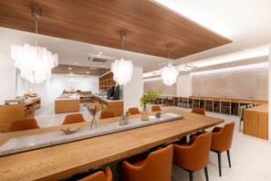 Lunch and dinner served - Hotel Royal Morioka (Morioka)