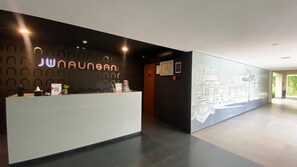 Lobby - Jw Naungan Coliving (Surakarta)