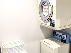 Laundry room - HOTEL LiVEMAX Hiroshima Heiwa Koen-Mae (Hiroshima)
