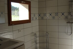 Dusche, Seife, Toilettenpapier