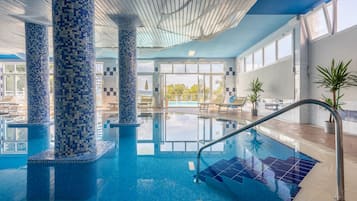 Indoor pool, seasonal outdoor pool, pool loungers