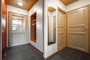 Televisión de pantalla plana, chimenea