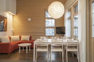 MastonAitio 70, Sauna | In-room dining