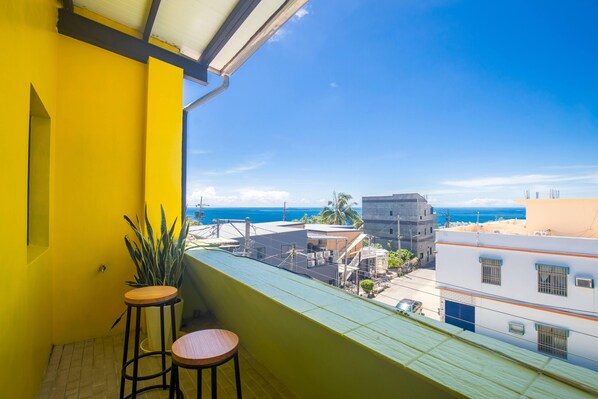 Individually decorated, individually furnished, laptop workspace