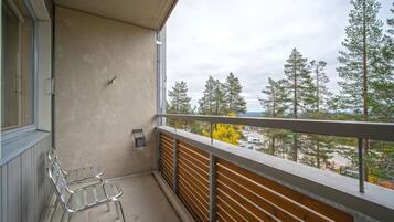 PyhäSuites 43, Sauna | Balcony