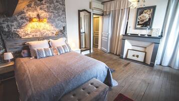 Double Room (Claire) | Egyptian cotton sheets, premium bedding, down comforters