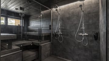 PyhäLinna 130, Sauna | Bathroom | Hair dryer, bidet, heated floors, towels
