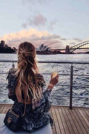 Property grounds - New York Warehouse by Sydney Dreams (Darlinghurst)