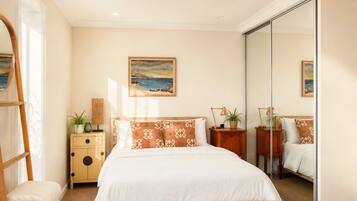 1 bedroom, desk, iron/ironing board, WiFi