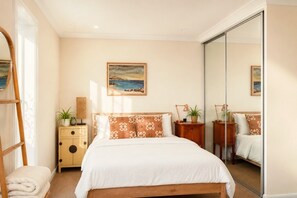 1 chambre, fer et planche à repasser, Wi-Fi, literie fournie