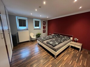 2 bedrooms