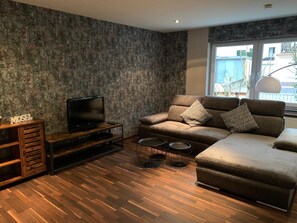 Smart TV, video games