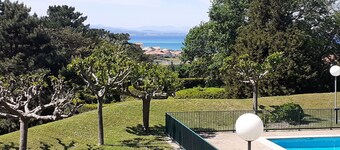 T3 apartment with park & pool