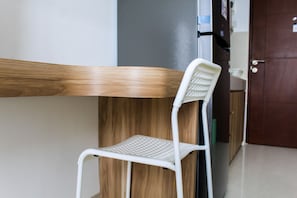 Room | In-room dining