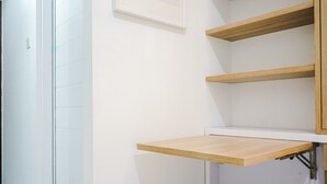 客房 | 私人小型廚房 | 電冰箱、爐台、鍋具/餐盤/廚房用品