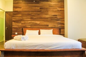 3 bedrooms, bed sheets - Homey and Warm 3BR Apartment at Ambassade Residences (Jakarta)