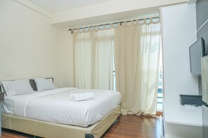 Bed sheets - Good Location @ Studio Puri Orchard Apartment (Jakarta)