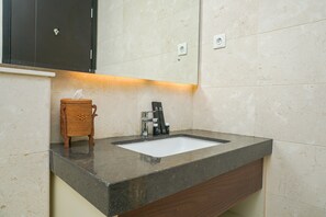 Room | Bathroom sink