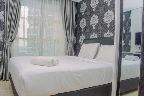 Best Price Studio Apartment at Gold Coast