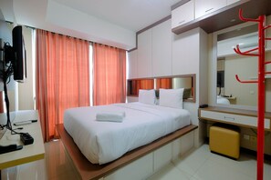 2 bedrooms, free WiFi, bed sheets - Modern 2BR Apartment at Kemang Village By Travelio (Jakarta)