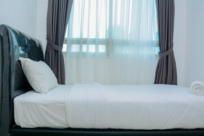 3 bedrooms, free WiFi, bed sheets - Modern 3BR Apartment at Springhill Terrace Residence (Jakarta)