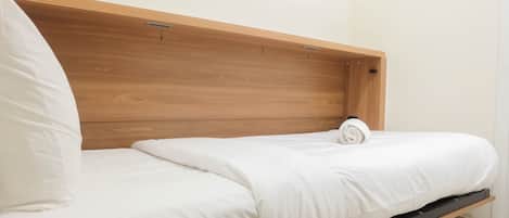 Room | 2 bedrooms, free WiFi, bed sheets