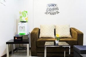 ห้องพัก | ห้องนั่งเล่น | ทีวี