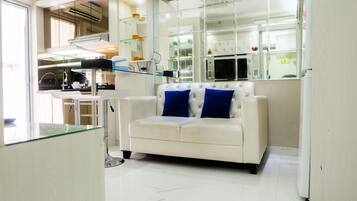 Room | Living area | TV