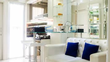 Room | Living area | TV