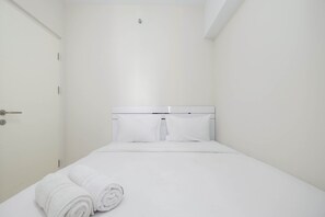 2 عدّة غرف نوم وواي فاي مجانًا وملاءات أسرّة