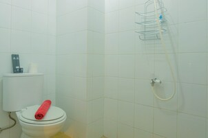 Habitación | Baño | Ducha, toallas y champú