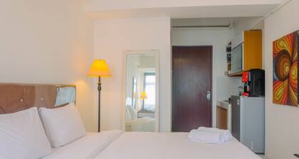 Best Price Studio Apartment at Gunung Putri Square