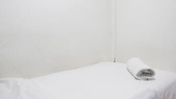 Room | 2 bedrooms, free WiFi, bed sheets