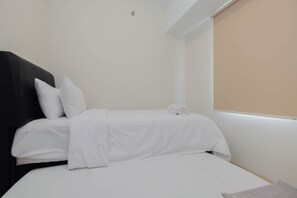 2 bedrooms, free WiFi, bed sheets - Newly Furnished 2BR Apartment at Springlake Summarecon (Bekasi)