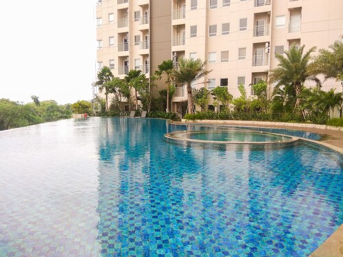 Cozy and Minimalist Studio Apartment @ Mustika Golf Residence