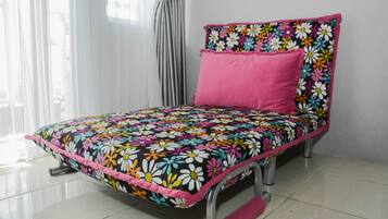 Room | 2 bedrooms, free WiFi, bed sheets