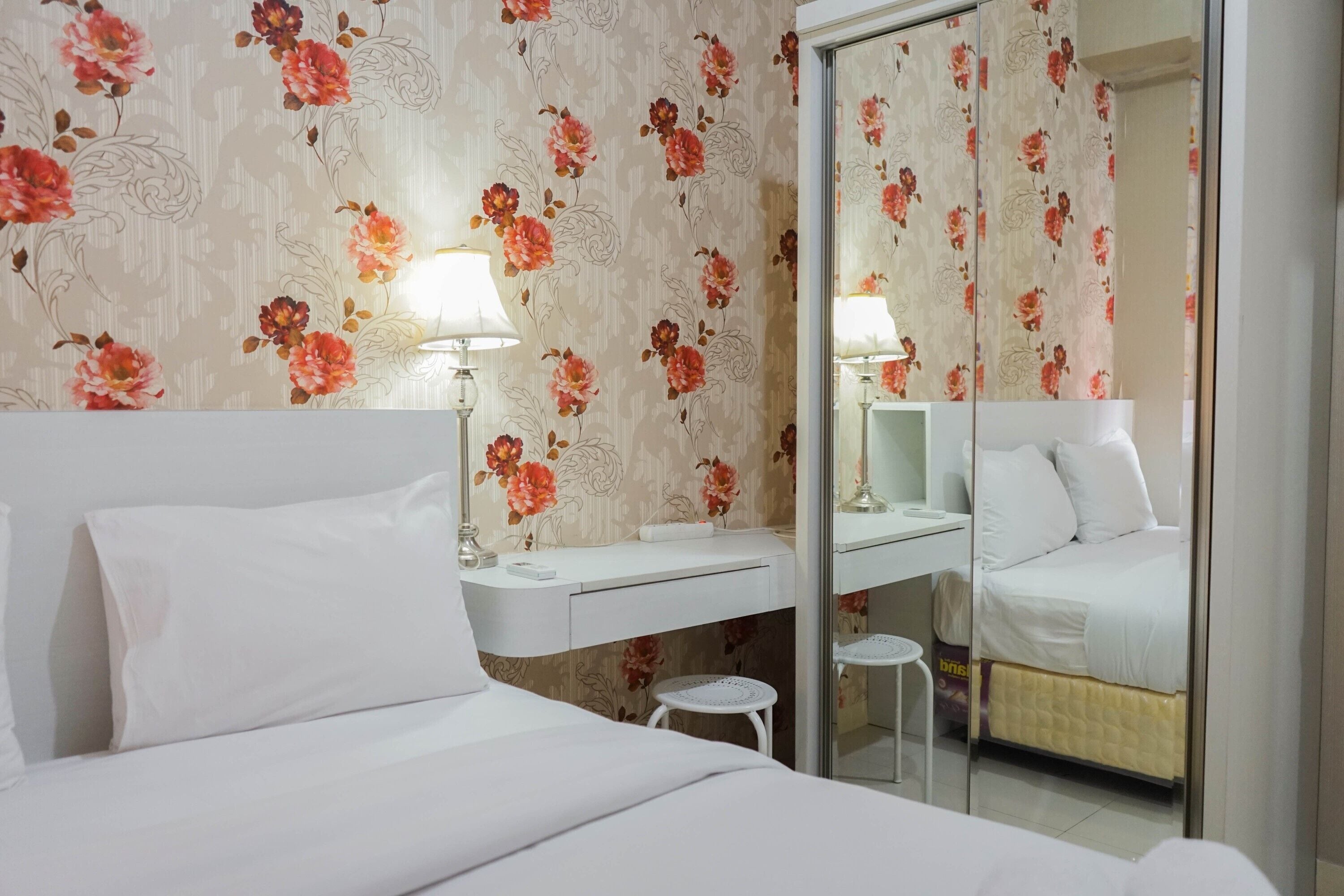 2 عدّة غرف نوم وواي فاي مجانًا وملاءات أسرّة