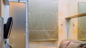 Room | Private kitchenette - 2BR with Mall Access at Green Pramuka Apartment (Jakarta)