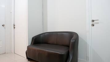 Room | Ruang tamu | TV