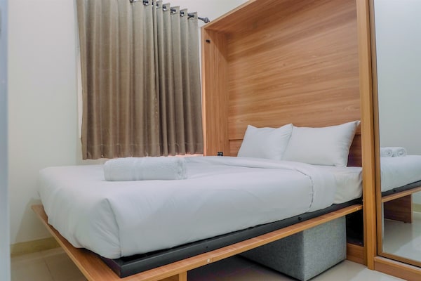 Connected To Mall 2br Apartment At Green Pramuka City - Jakarta