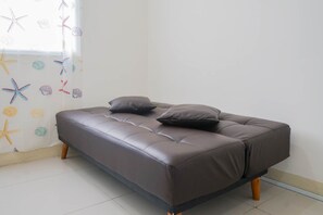 Room | Living room | TV - Comfortable 2BR Apartment at Green Pramuka near Mall (Jakarta)