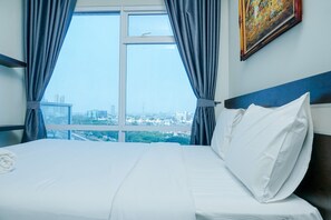 1 bedroom, free WiFi, bed sheets - Deluxe Puri Mansion 1BR Apartment with Sofa Bed (Jakarta)