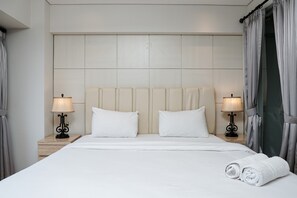 2 bedrooms, free WiFi, bed sheets - Stunning 2BR Loft Apartment at Maqna Residence (Jakarta)