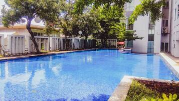 Kolam renang outdoor