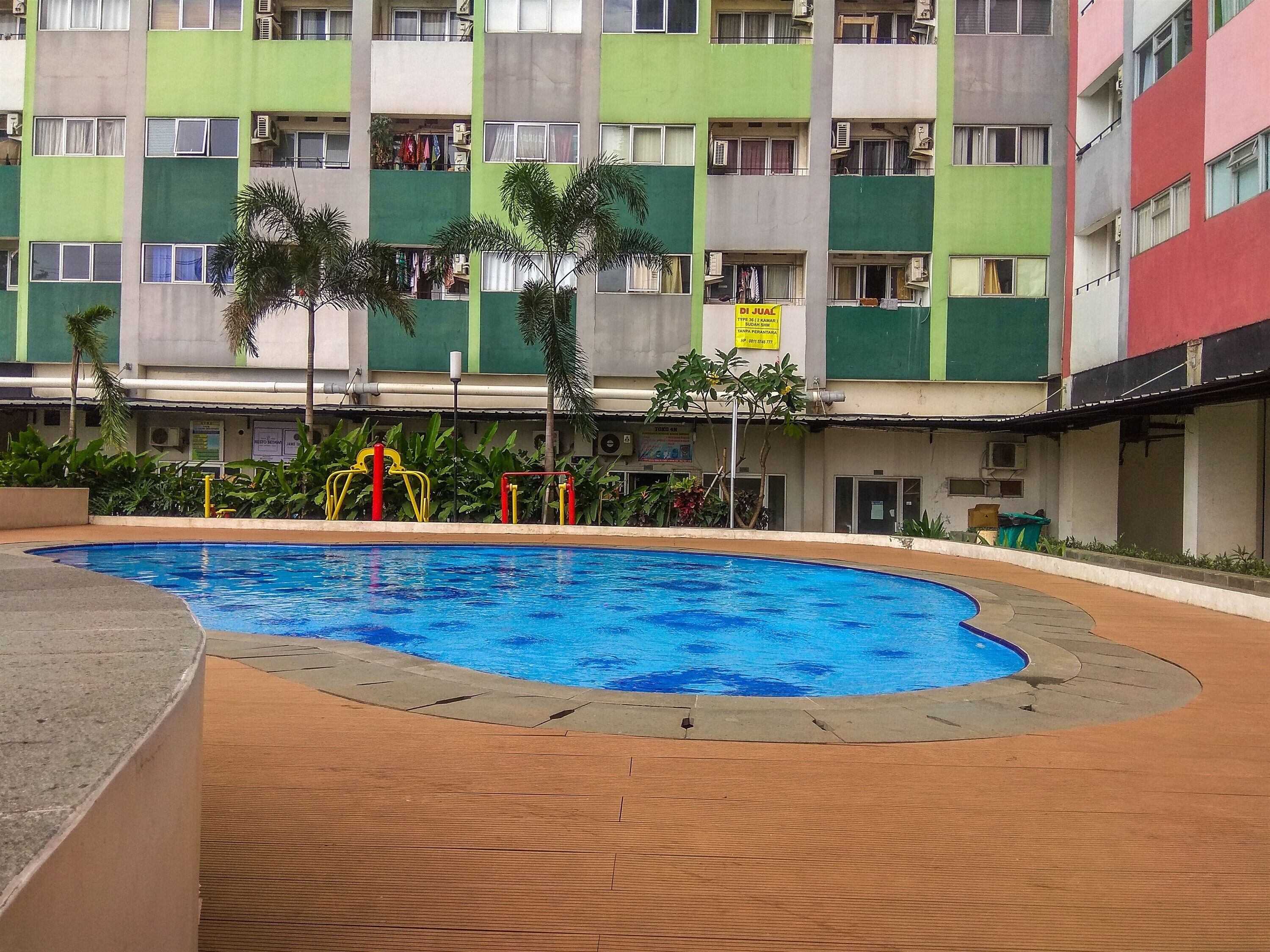 Kolam renang outdoor