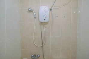 Room | Bathroom | Shower, towels - Best Price Modern Studio Apartment at Nifarro Park (Jakarta)